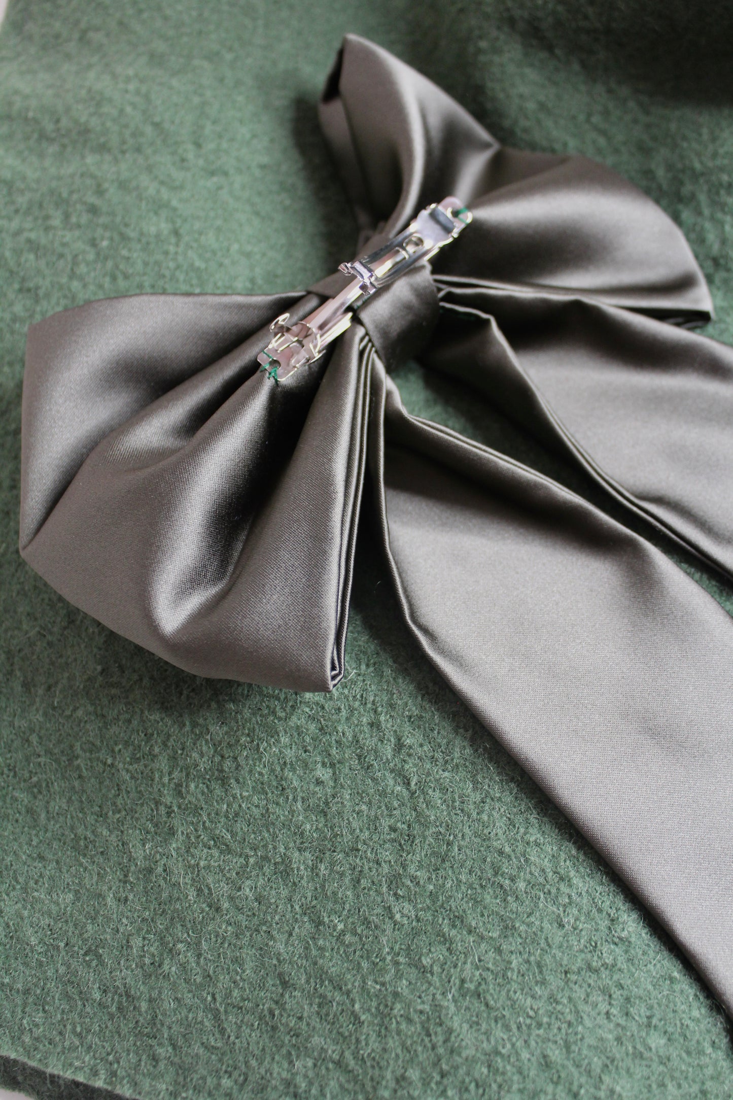 Fiadh Satin Hair Bow Clip